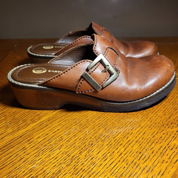 Earth Shoe Shoes - EARTH SHOE Vintage Leather Clogs With Decorative Buckle Women's Sz 7½ EUC